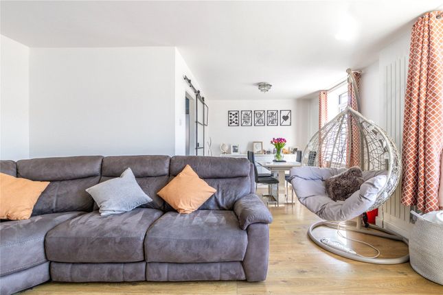 3 bed semi-detached house