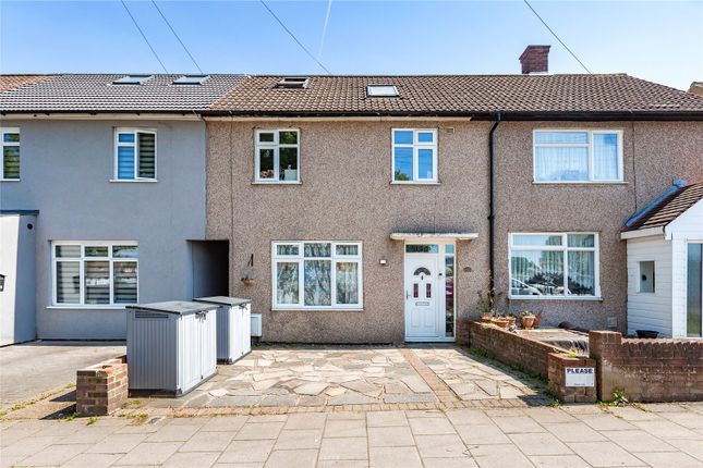 Faringdon Avenue, Romford, RM3 3 bed terraced house for sale