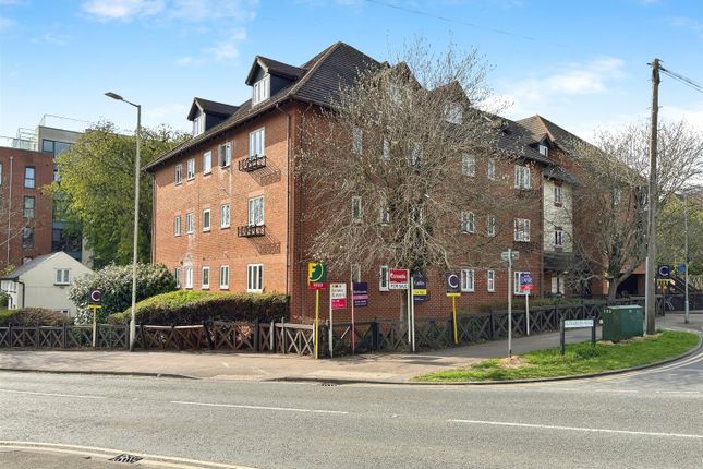 Alexandra Road, Hemel Hempstead HP2 2 bed flat for sale