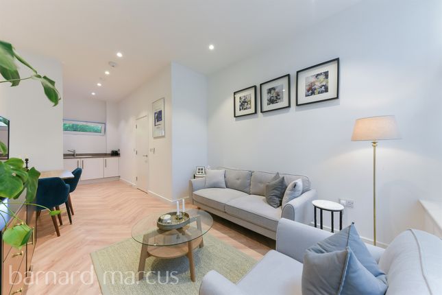 1 bedroom ground floor flat for sale