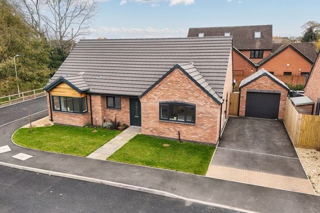 Aldermead Close, Telford TF5 3 bed detached bungalow for sale