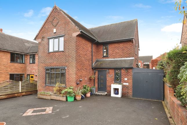 3 bed detached house