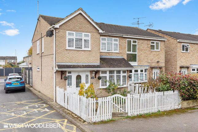 Champions Green, Hoddesdon EN11 4 bed end of terrace house for sale