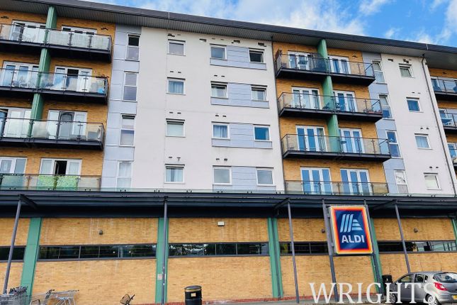 Parkhouse Court, Hatfield AL10 2 bed flat for sale