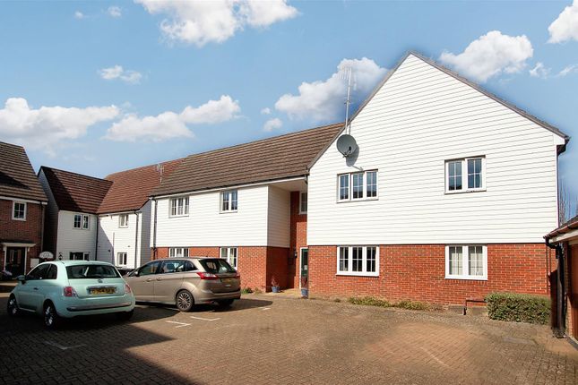 Taylor Close, Tonbridge 2 bed flat for sale