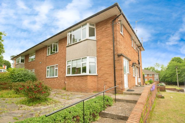 3 bedroom flat for sale