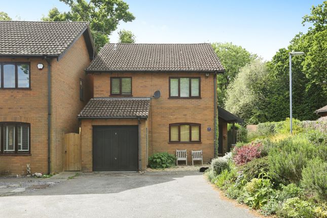 4 bed detached house