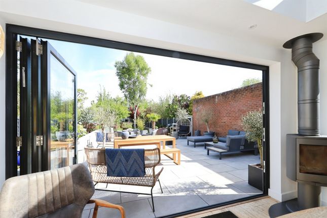 2 bed semi-detached house