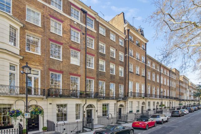 Montagu Square, London, W1H 2 bed apartment for sale