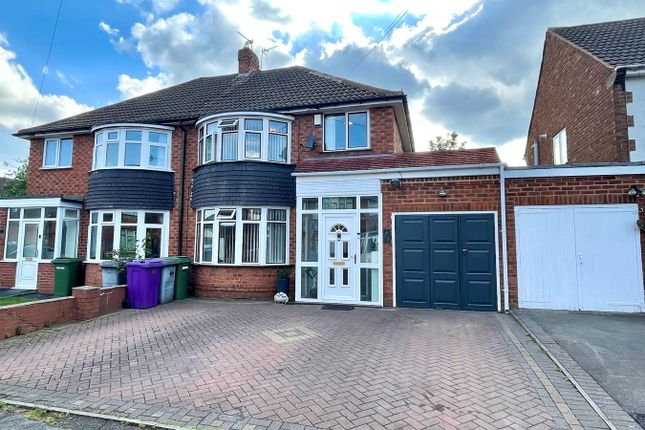 Duckhouse Road, Wednesfield... 3 bed semi