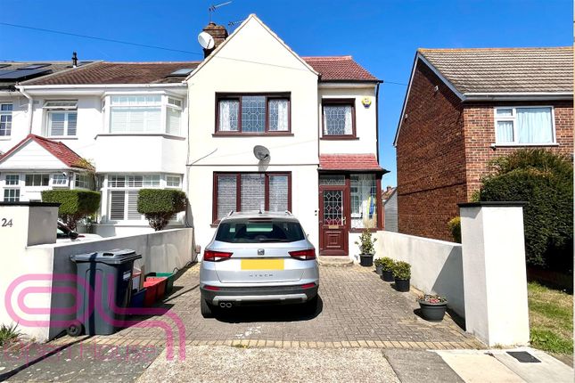 4 bedroom end of terrace house for sale