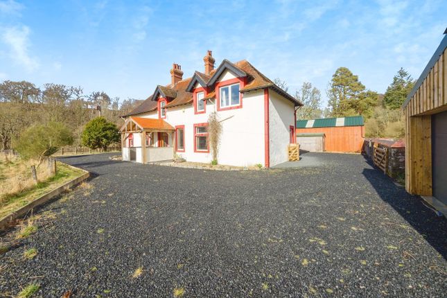 Selkirk TD7 6 bed detached house for sale