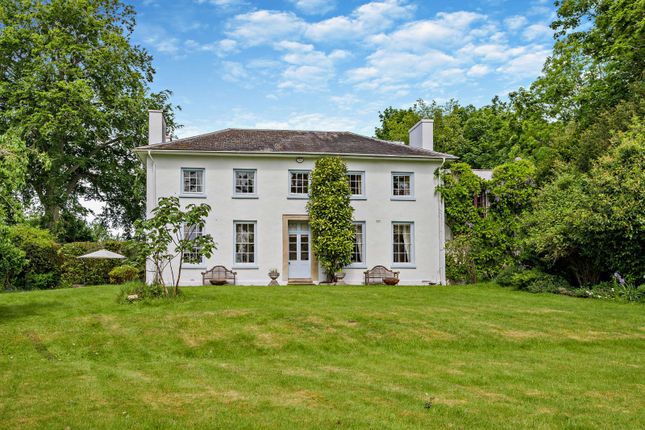 6 bedroom detached house for sale