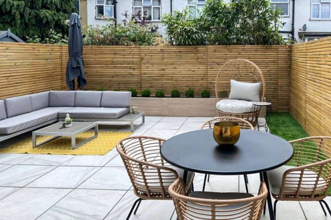 Taffy's How, Mitcham, CR4 1 bed maisonette for sale
