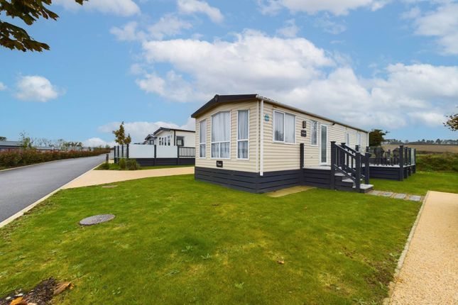 2 bedroom static caravan for sale