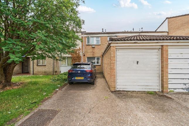 Slough,  Berkshire,  SL2 3 bed terraced house for sale