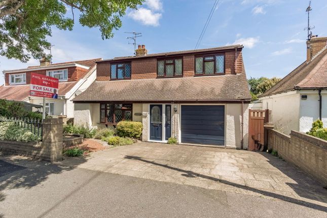 3 bedroom chalet for sale