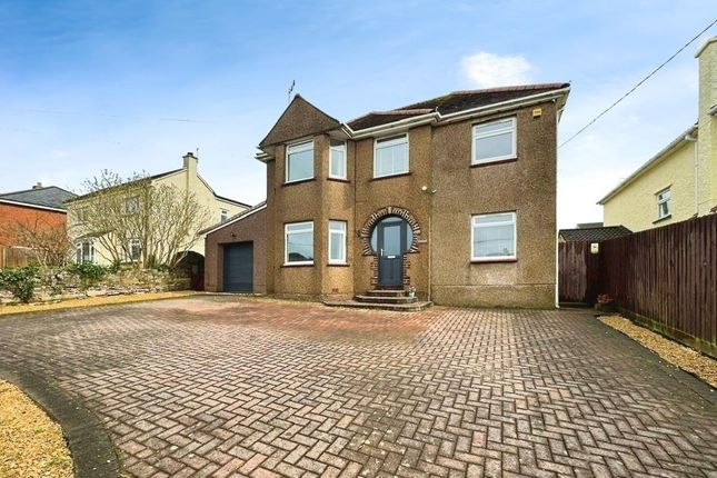 5 bed detached house