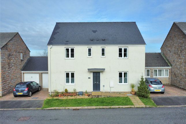 4 bedroom link detached house for sale