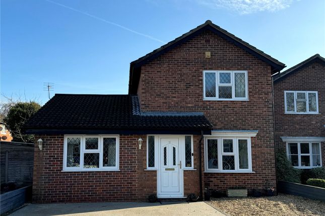 Chatsworth Way, New Milton... 3 bed detached house for sale