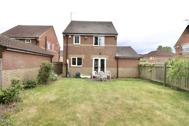 Blackburn Avenue, Brough 3 bed detached house for sale