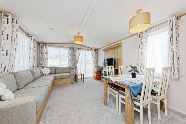 2 bedroom park home for sale