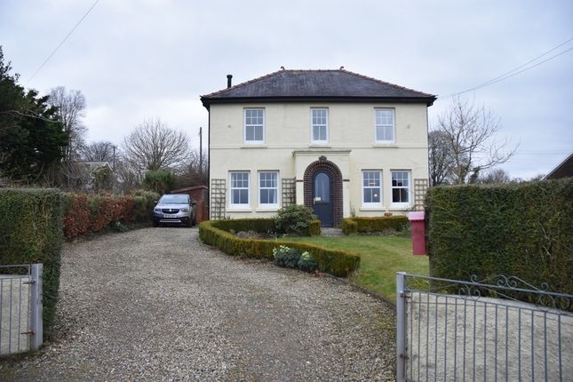 3 bed detached house