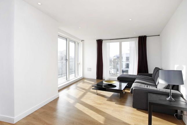 3 bedroom flat for sale