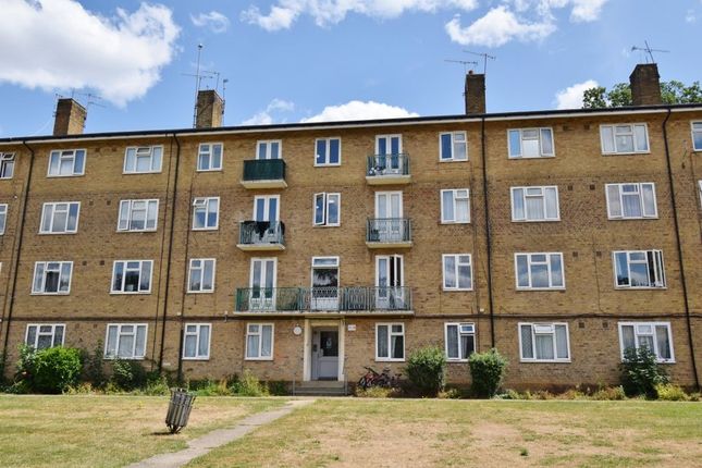 Pinner Grove, Pinner 2 bed flat for sale