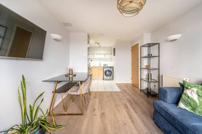 Ammonite House, Stratford, London, E15 1 bed flat for sale