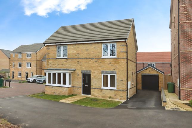 4 bed detached house