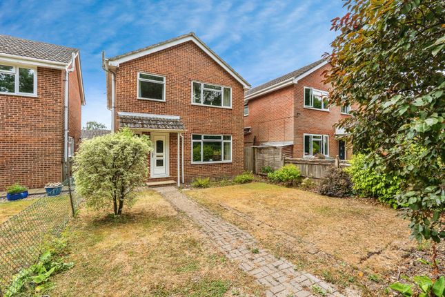 4 bed detached house