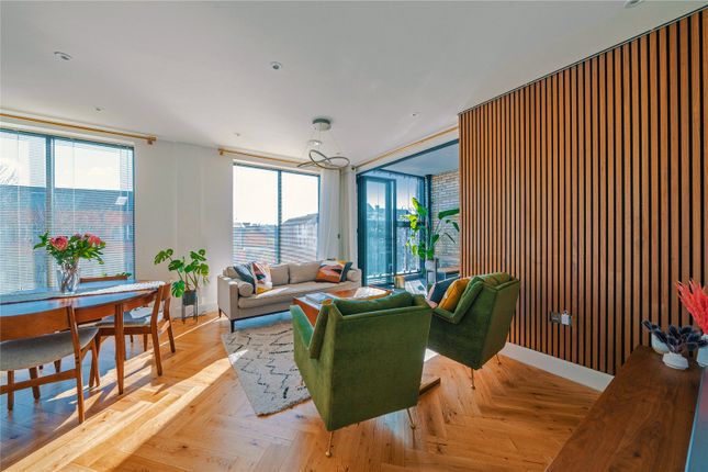 2 bed flat