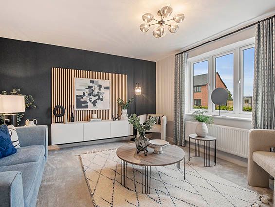 3 bed detached house