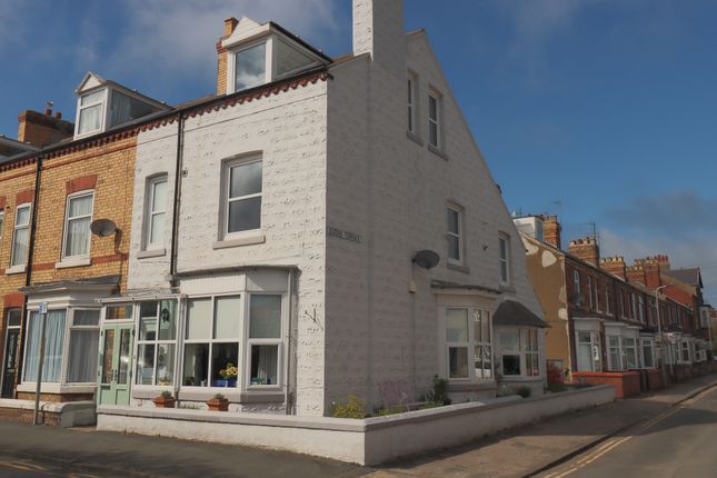 West Road, Filey YO14 5 bed end of terrace house for sale
