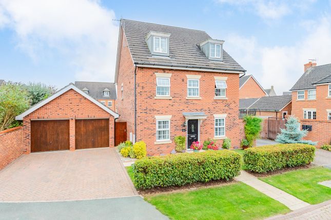 Heaton Way, Crewe CW2 5 bed detached house for sale