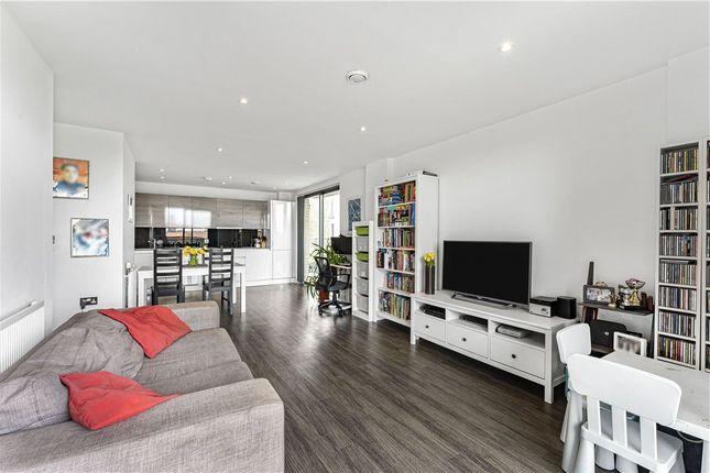 Essex Wharf, London, E5 2 bed apartment for sale