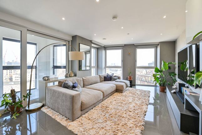 Blackfriars Road, Southwark, London, SE1 2 bed flat for sale