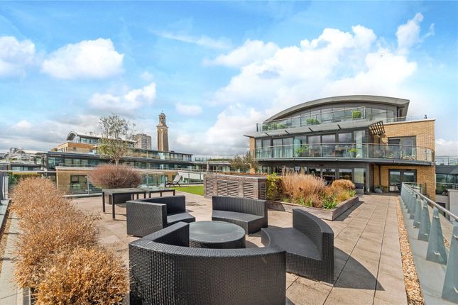 3 bedroom flat for sale