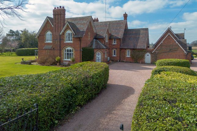 Abberley, Worcester, Worcestershire 5 bed equestrian property for sale