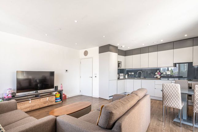 Moorhen Drive, Hendon, London, NW9 2 bed flat for sale