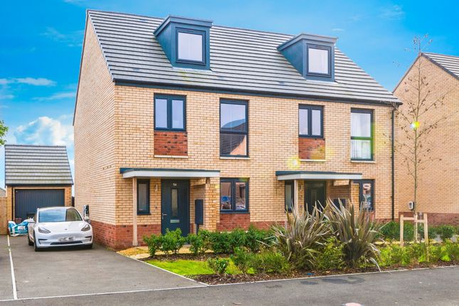 4 bedroom semi-detached house for sale