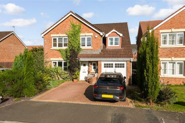 5 bed detached house