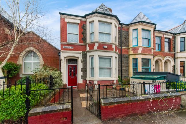 3 bed end terrace house