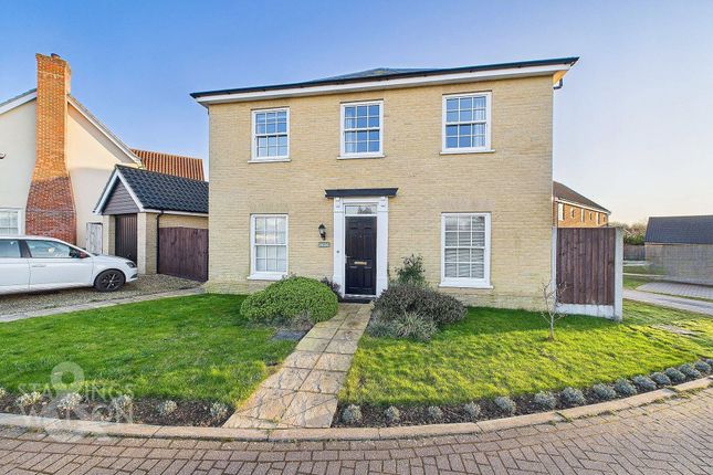 Chet Close, Stoke Holy Cross, Norwich 4 bed detached house for sale