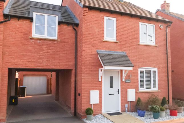 Kemp Drive, Husbands Bosworth, LE17 3 bed link detached house for sale