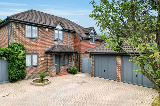 Rivermead, East Molesey, KT8 5 bed detached house for sale