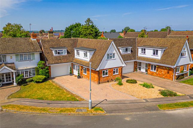 4 bed detached house