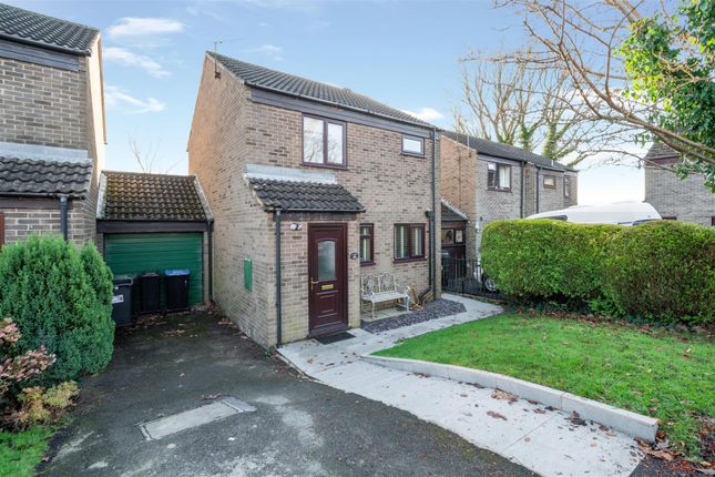 3 bedroom link detached house for sale
