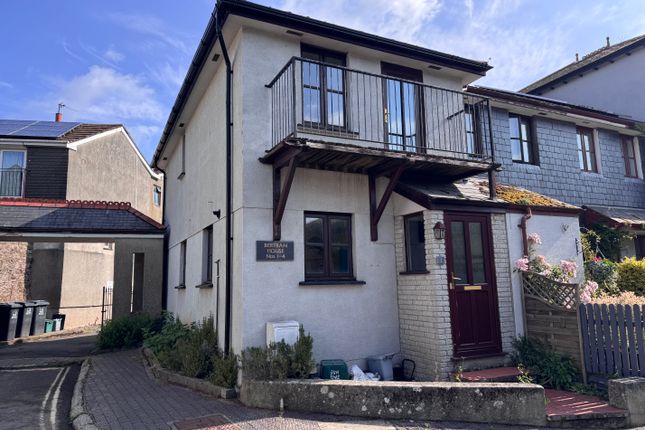 2 bed end terrace house